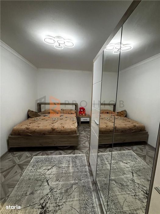 Apartament 2 camere cf 2 semidecomandat zona Micro 14