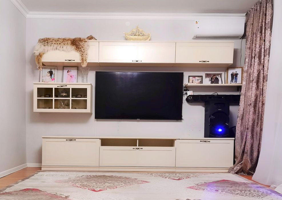 Продам гостиную  под тв зону