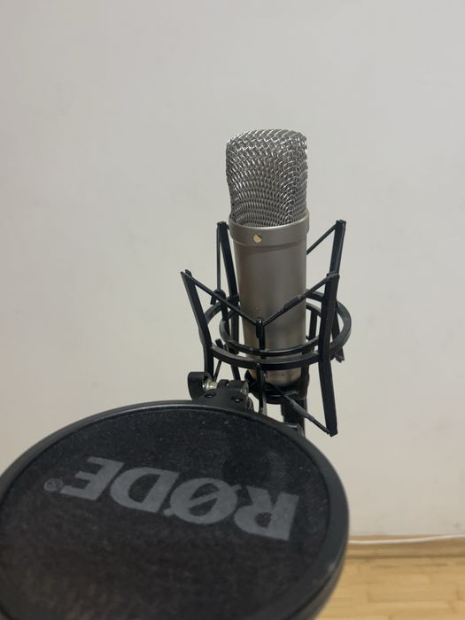 Microfon studio rode nt1