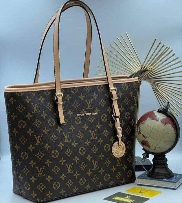 Geanta dama import France, new model, saculet, etichetă