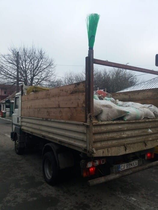 Transport moloz          .