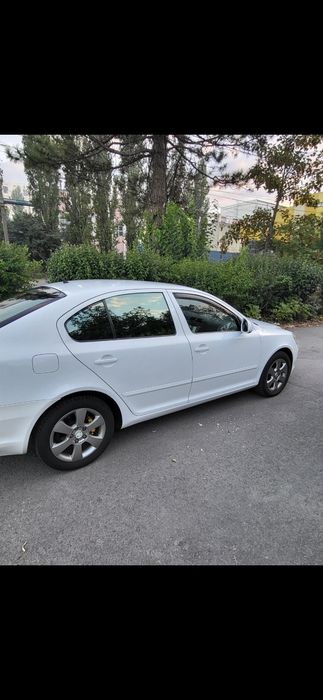 SKODA Octavia 2010 — imagine 4