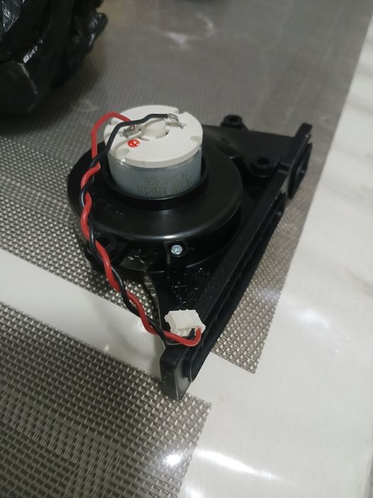 Продам двигатель робота пылесоса tefal.