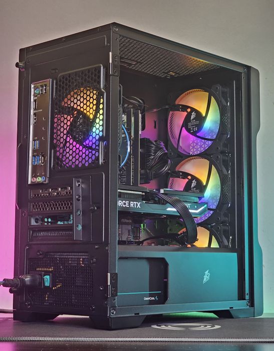 Ryzen 5-5500/RTX 5060 8GB/SSD 1TB/RAM 32GB/Чисто Нов+Гаранция