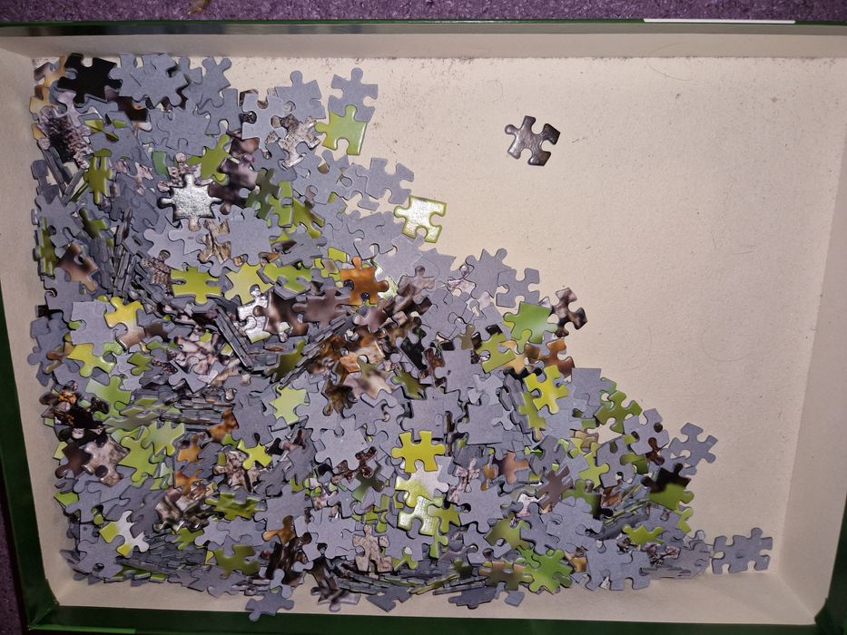 Puzzle 1000 piese,bufnita salbatica