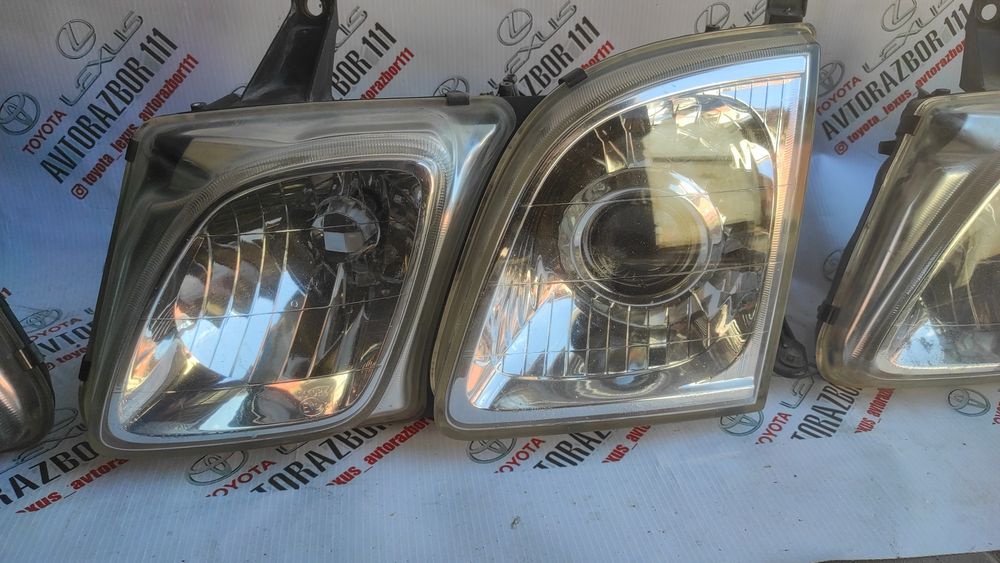 Фара левая LX470 стекло