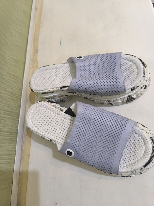 Кожаные шлепки, сабо