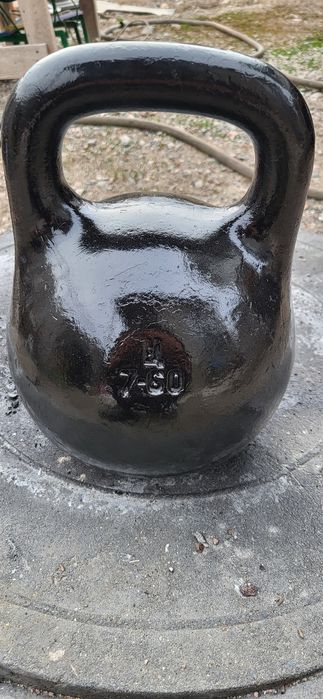 Продам гирю 24кг