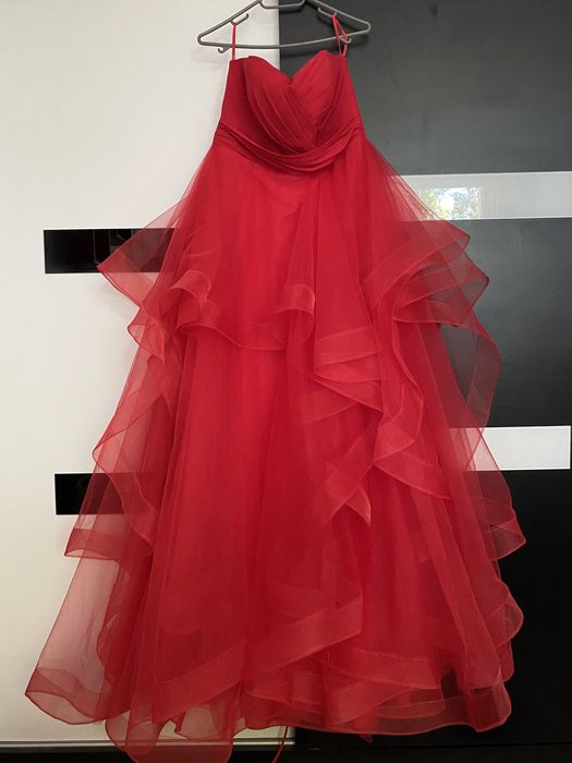 Рокля за бал или друг официален повод