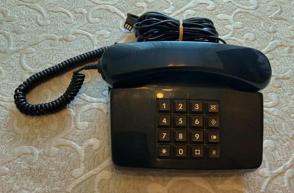 Стационарни телефони