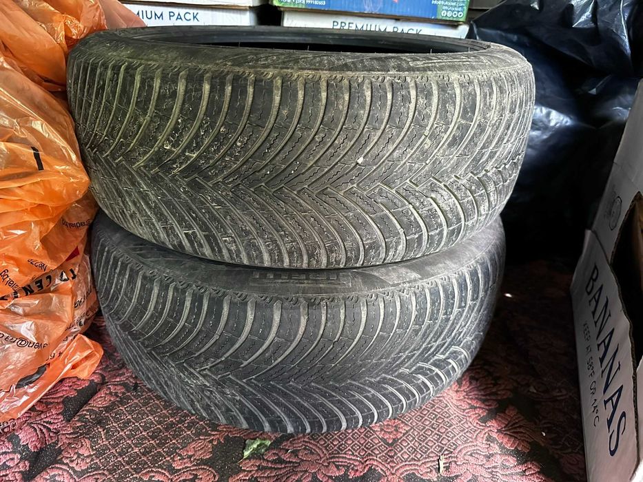 Зимни гуми 225/45/R18 цола 4 броя
