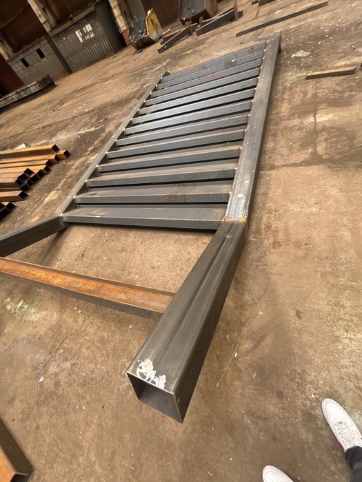 Scari exterioare structura metalica pentru lift scara interioara sau exterioara