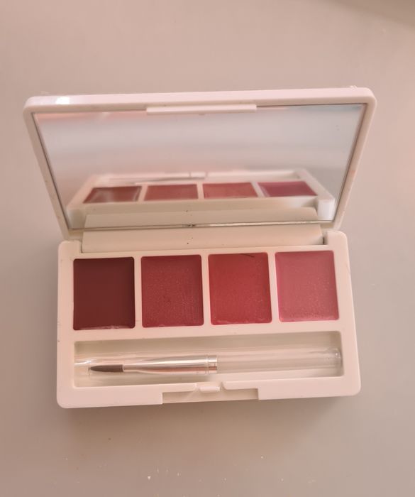 Козметика CLINIQUE