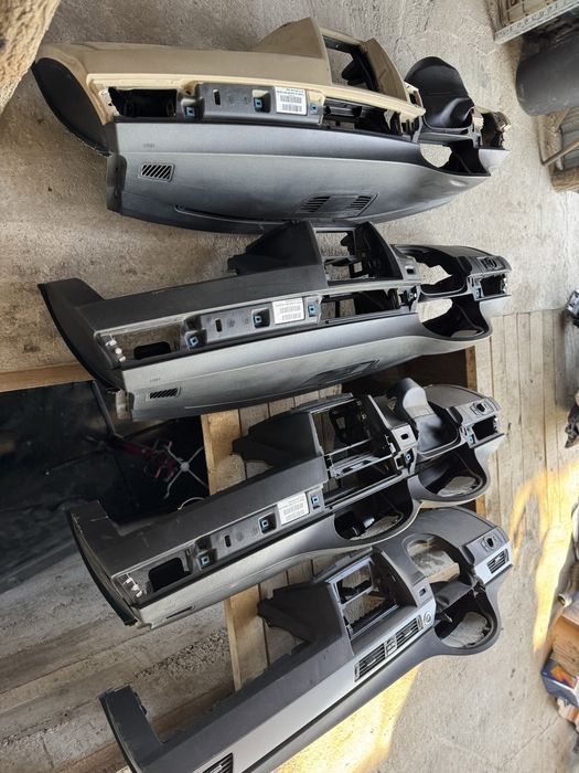 Plansa de bord bmw seria 3 e90 e91 e92