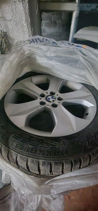 Продам резины 255/50/19