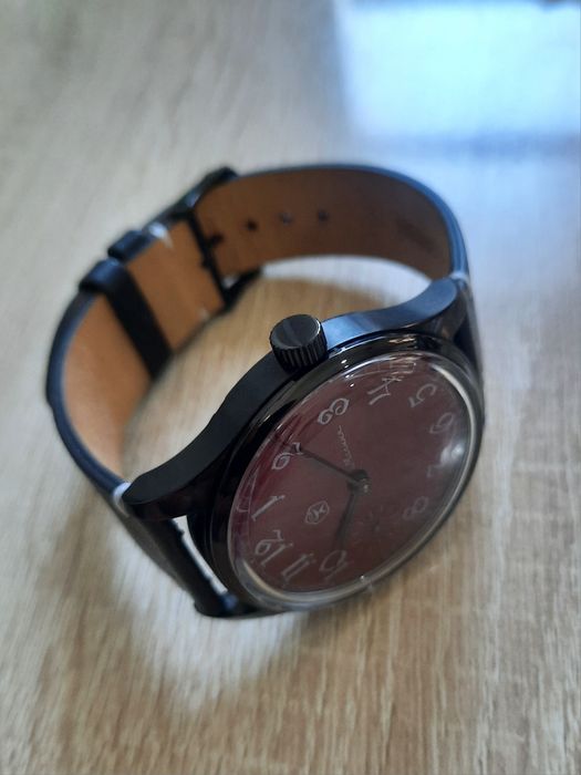 Эксклюзивные часы Молния