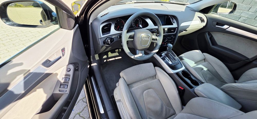 Audi A4 Automat 2.0 TDI 143 CP