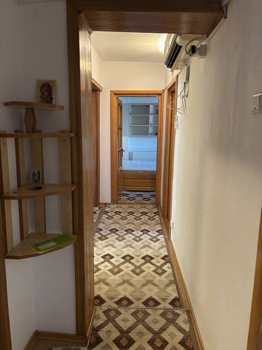Proprietar inchiriez apartament 3 camere 2 bai 2 locuri de parcare Nicolina 1