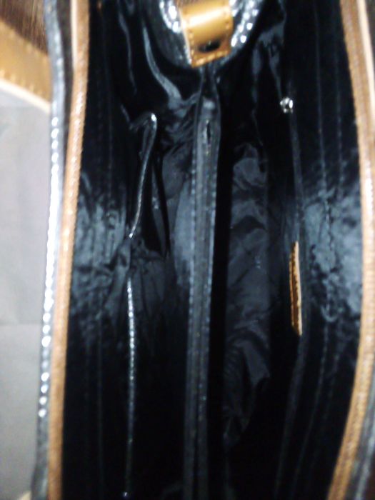 НОВА с етикет дамска чанта MARIAMARE