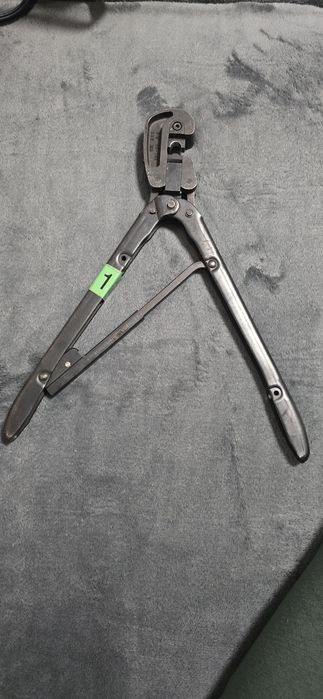 Presa sertizare papuci