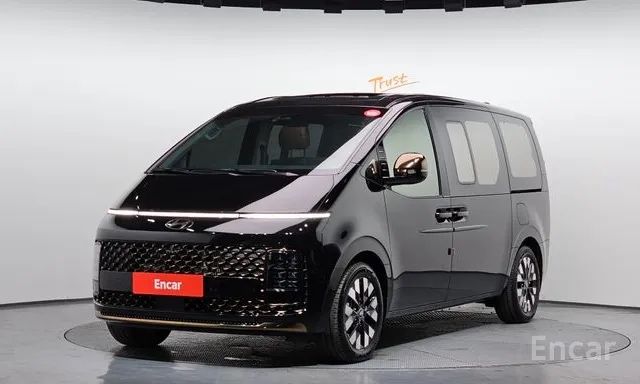 Hyundai Staria Lounge 9 joy