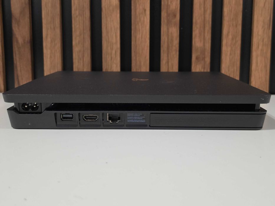 Sony PlayStation 4 slim 1TB