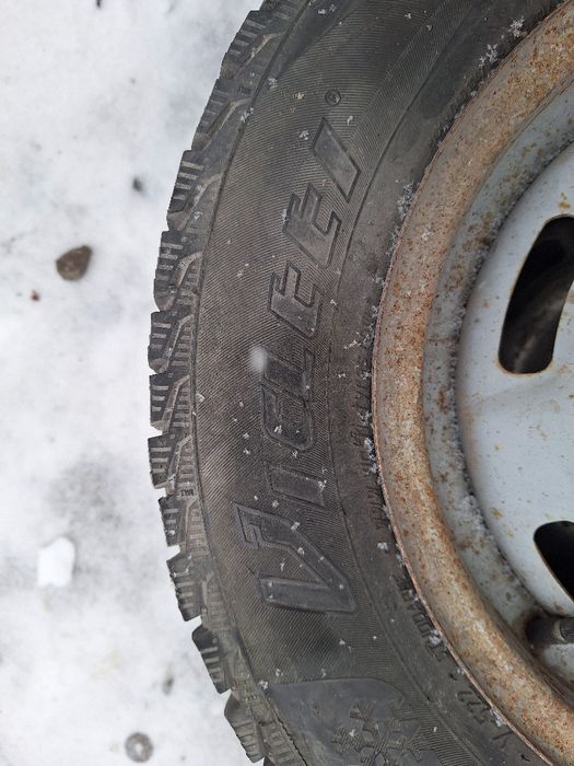 Резина зимняя на 13