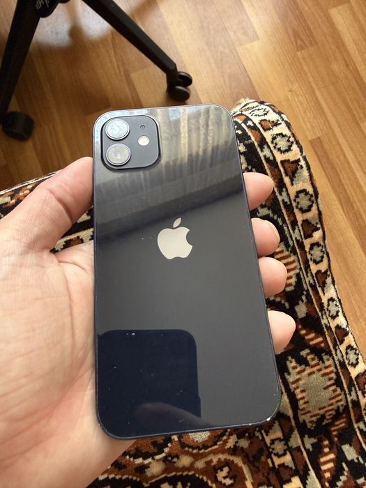 Iphone 12 в хорошем состоянии