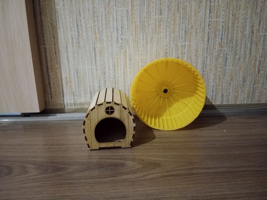 Клетка продам срочно