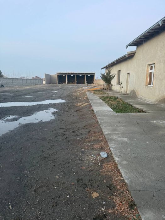 Yer sotiladi hamma hujjatlari joyida