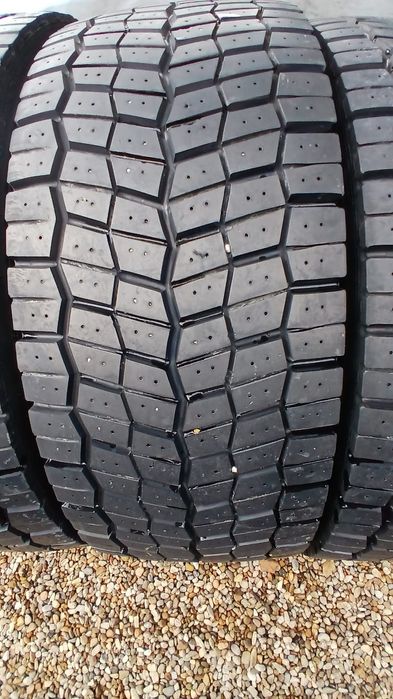 Vând  anvelope Michelin  second-hand 315/70