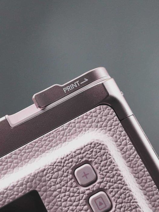 Instax mini evo / гибридная камера