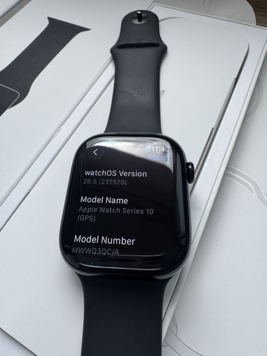 Apple Watch Series 10 (46mm) Jet Black GPS – Пълен комплект, Батерия 100%