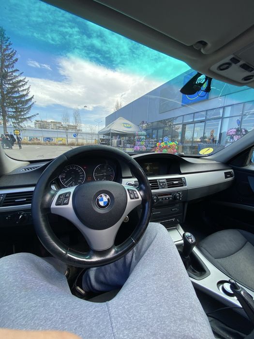 bmw e90 320d in stare buna