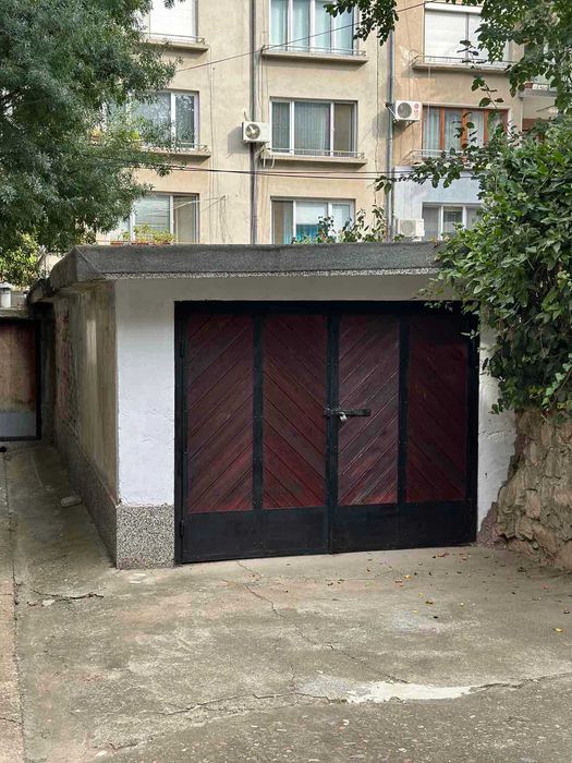 Продава се Гараж / Паркомясто в Плевен, Широк център - 16 кв.м за 894 €/кв.м - Снимка #1