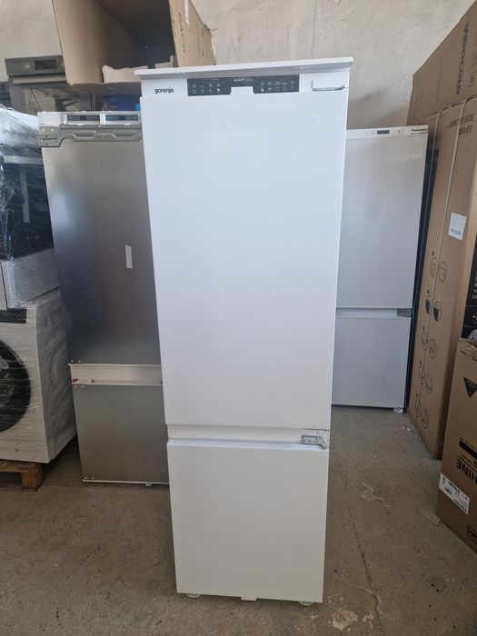 Хладилник с фризер Gorenje No Frost Чисто нов