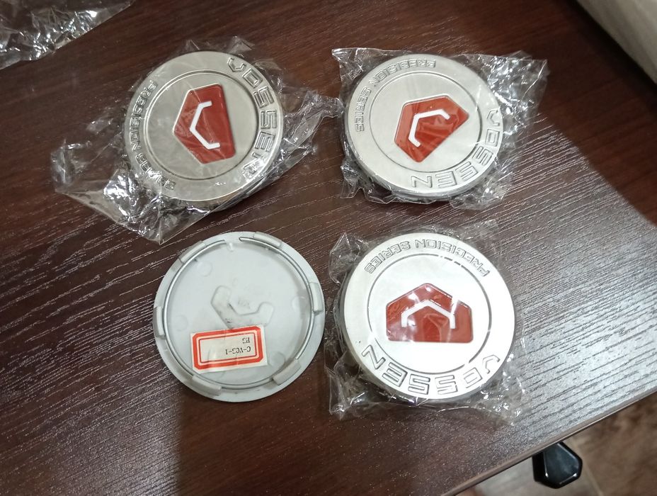 Колпачок ступицы колеса 4 шт OD65mm/ID60mm Vossen