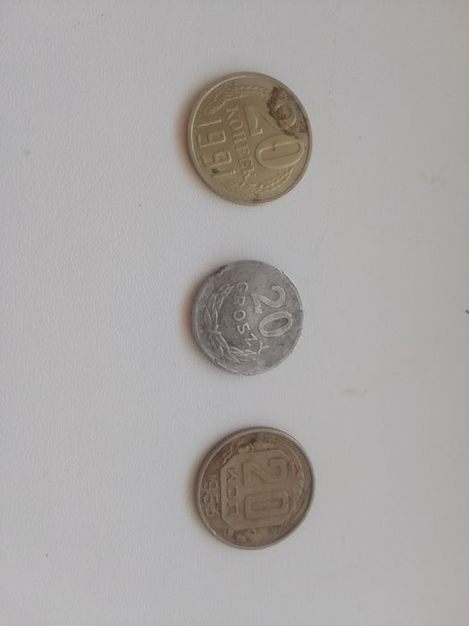 Продам старинные монеты
