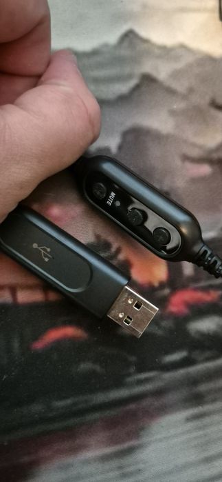 Casti cu microfon,  On-Ear cu fir,  Logitech PC 960, stare impecabila