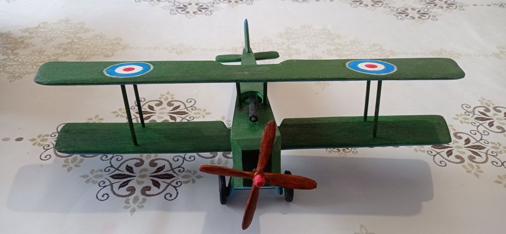 Биплан деревянная игрушка