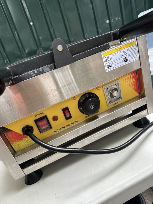 Вафельница, сырная монета