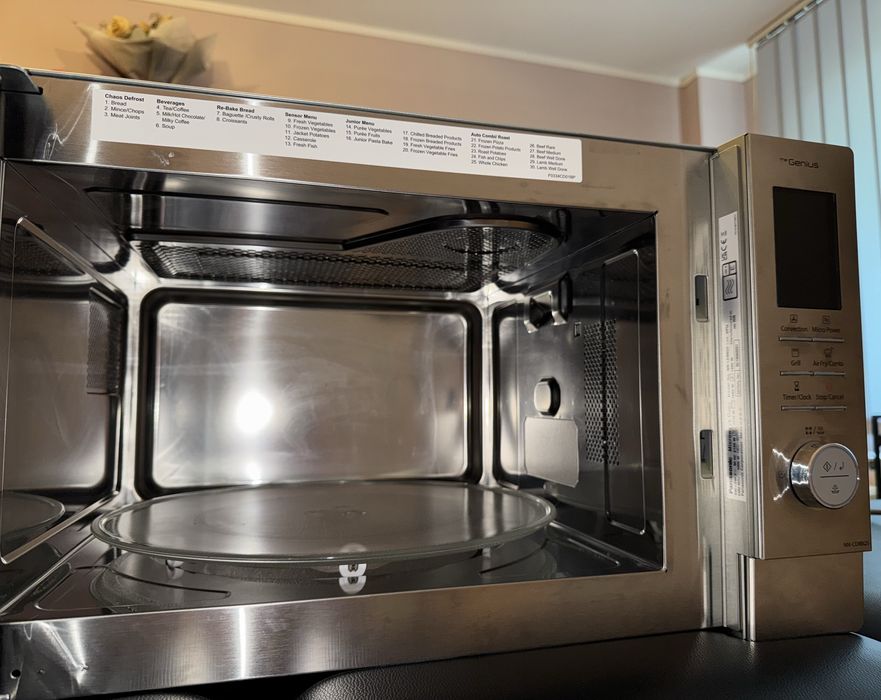 Cuptor cu microunde combinat 4 în 1 cu aer comprimat PANASONIC