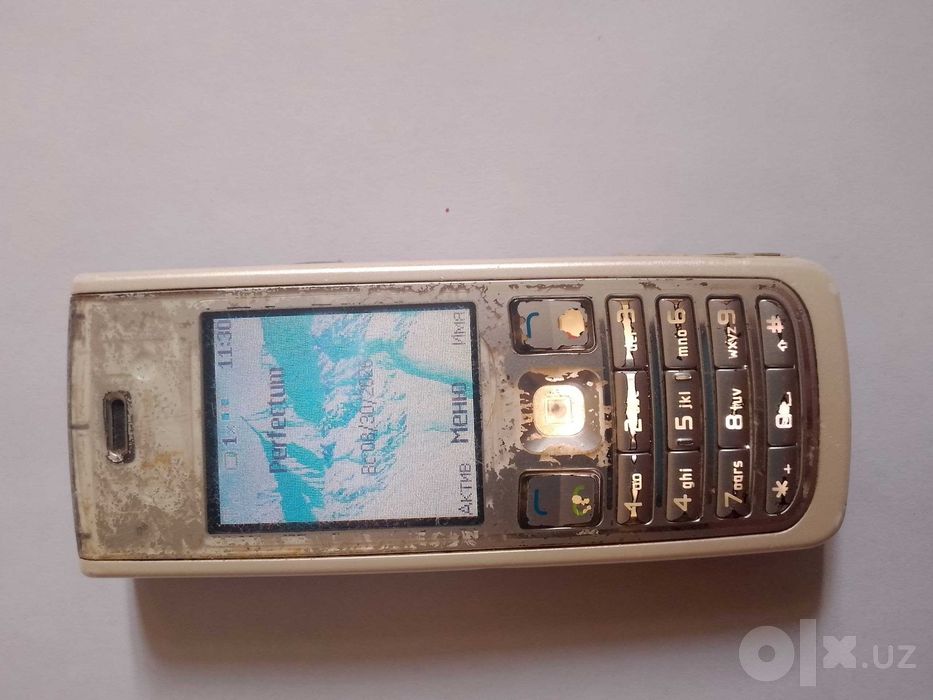 RETRO telefonlar sotiladi yoki obmen ishlaydi