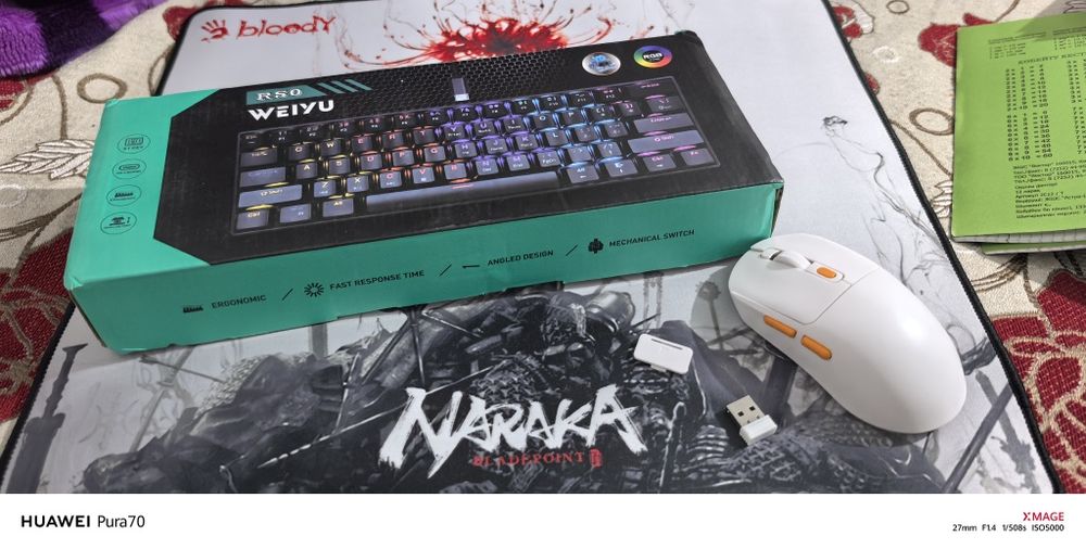 Продаетса Клавиатура Мышка Коврик