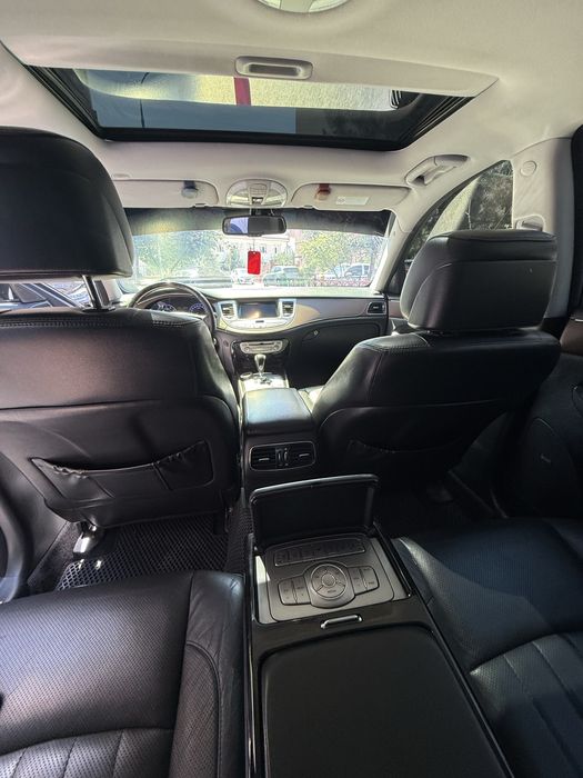 Genesis 3.8 Atmo Mator Luxury Korean Car