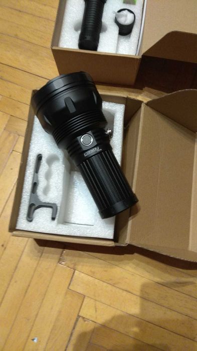 Convoy 3X21D cu led  SBT90.2, 7000LM - 1800m/ 3 acumulatori