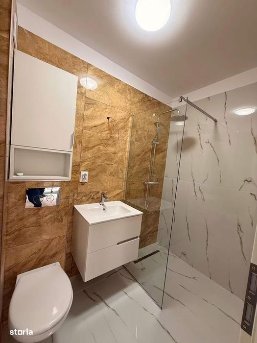 Apartament 3 camere semidecomandat zona Sesu de sus