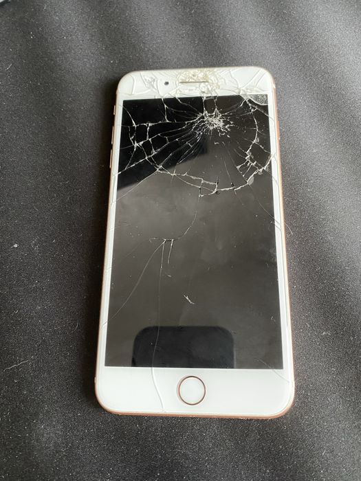 Iphone 8 plus 64gb stocare 73% sanatatea bateriei