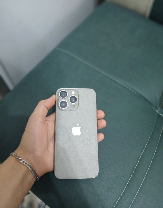 iPhone 15 Pro Max 256GB sim + esim