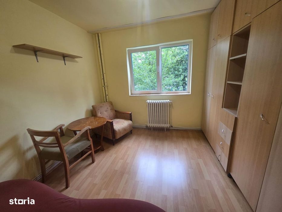 Vand apartament 2 camere Manastur